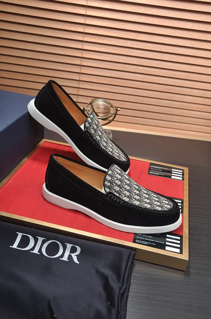 Men's shoes 💰520💶 [Dior] high-end goods Niuli original order quality Dior —🆘. Dior original order purchasing, high-end leather shoes, fabric: imported cowhide from Italy ➕ water-dyed cowhide/cowhide lining ➕ special original outsole, fine workmanship, real-life shooting 🎬 size: 38-45 (customized at 45)